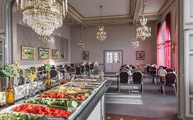 First Hotel Statt